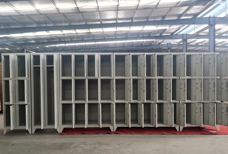 Shoes raker for garments Interior Design