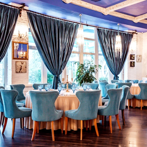 Attractive-Restaurant-eccentric-Design-&-Theme